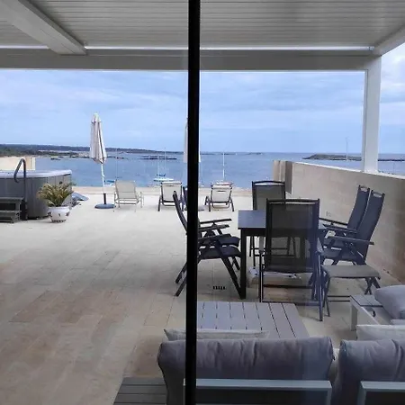 Beachfront Es Turo *